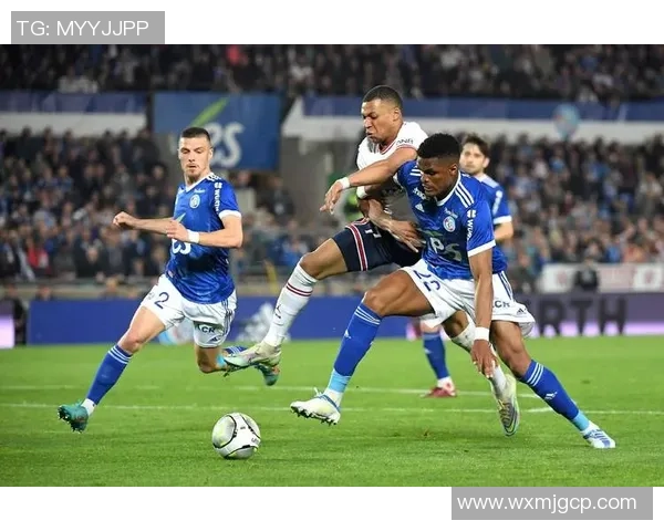 斯特拉斯与巴黎圣日曼激战正酣谁能在法甲赛场上笑到最后 斯特拉斯与巴黎圣日曼激战正酣谁能在法甲赛场上笑到最后